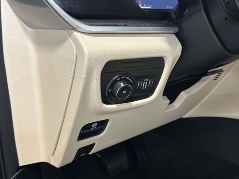 Used 2021 Jeep Grand Cherokee L Limited image 28