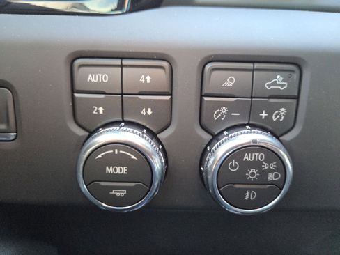 New 2026 GMC Sierra 1500 AT4 w/ AT4 Premium Package image 6