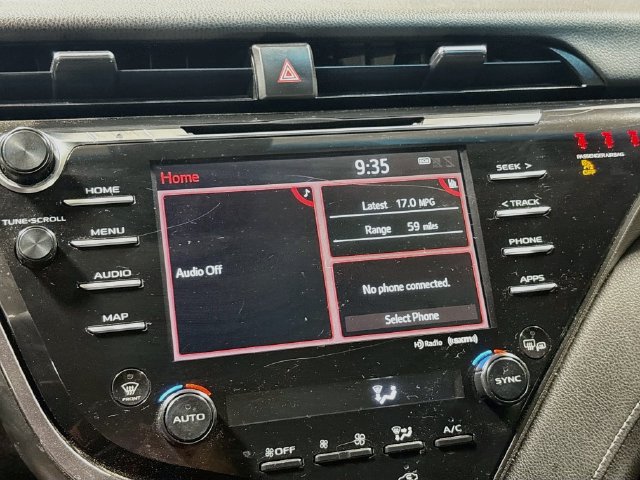 Used 2019 Toyota Camry SE FWD image 15