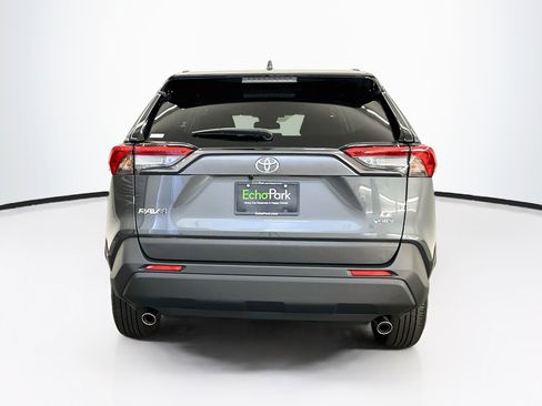 Used 2025 Toyota RAV4 LE AWD/4WD image 7