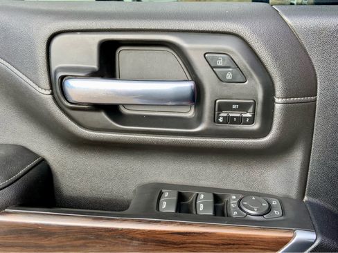 Used 2021 GMC Sierra 3500 SLT w/ SLT Convenience Package image 50