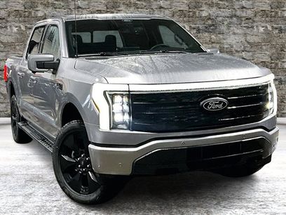 New 2025 Ford F150 Lightning Platinum w/ Dark Elements Package