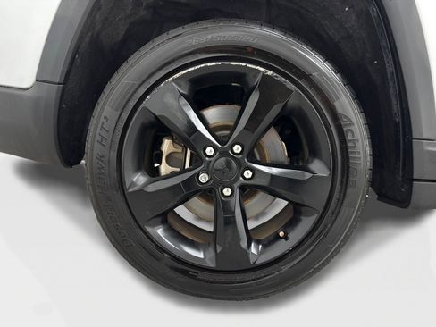 Used 2021 Jeep Grand Cherokee L Laredo RWD image 49