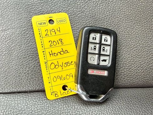 Used 2018 Honda Odyssey Touring image 43