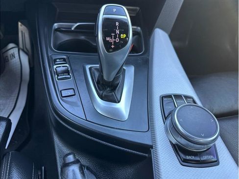 Used 2017 BMW 340i Sedan RWD image 21