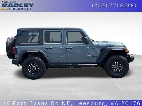 Used 2024 Jeep Wrangler Unlimited Sport AWD/4WD image 7