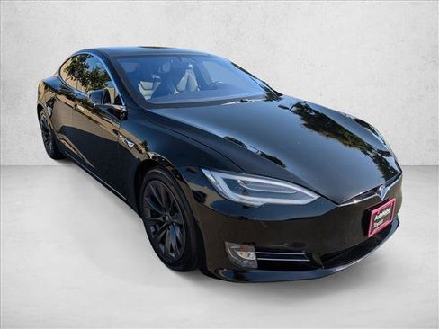 Used 2020 Tesla Model S Long Range AWD/4WD image 3