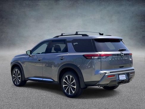New 2026 Nissan Pathfinder Platinum w/ Cargo Package AWD/4WD image 4