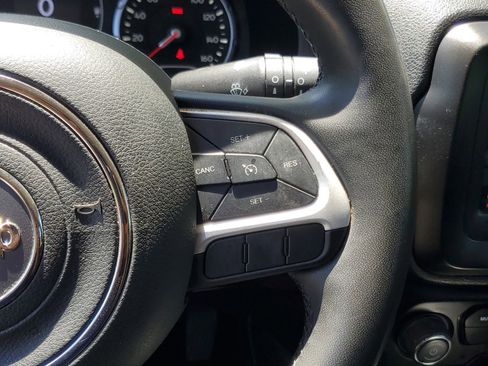 Used 2020 Jeep Renegade Latitude image 26