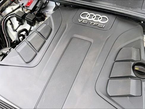 Used 2018 Audi Q7 3.0T Prestige AWD/4WD image 33