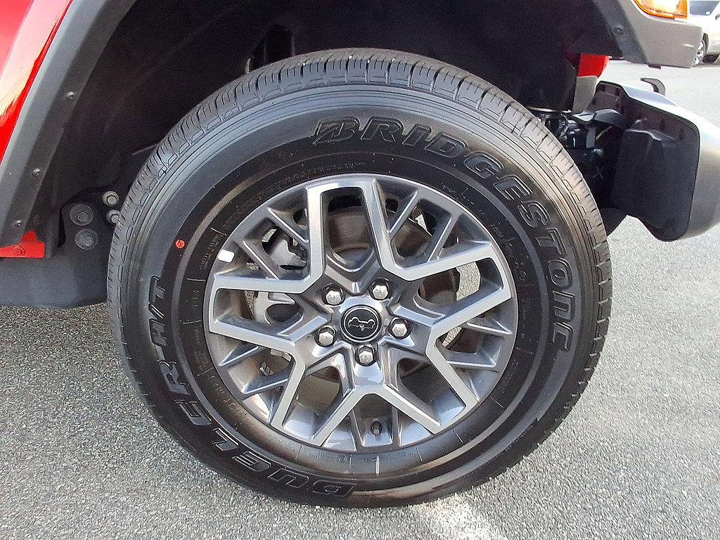 Used 2026 Jeep Wrangler Unlimited Sahara AWD/4WD image 33