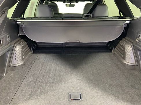 Used 2022 Subaru Outback Wilderness w/ Wilderness Package image 10