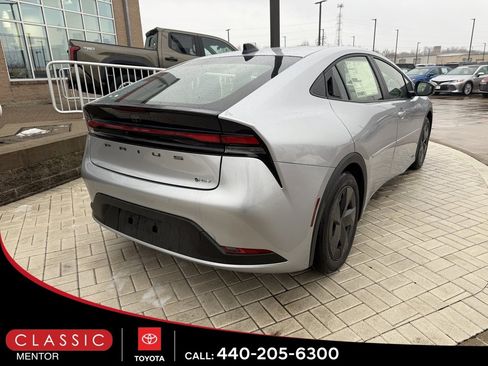 New 2026 Toyota Prius LE image 5