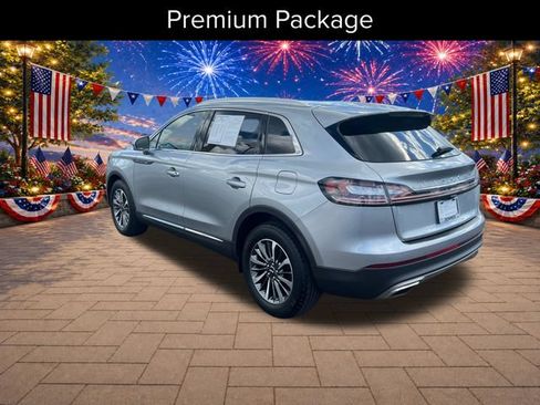 Certified 2023 Lincoln Nautilus AWD w/ Premium Package image 5