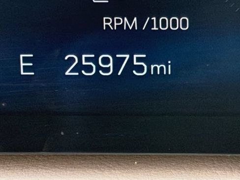 Used 2024 Cadillac XT4 Premium Luxury w/ Cold Weather Package FWD image 22