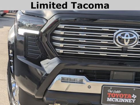 Used 2025 Toyota Tacoma Limited image 3