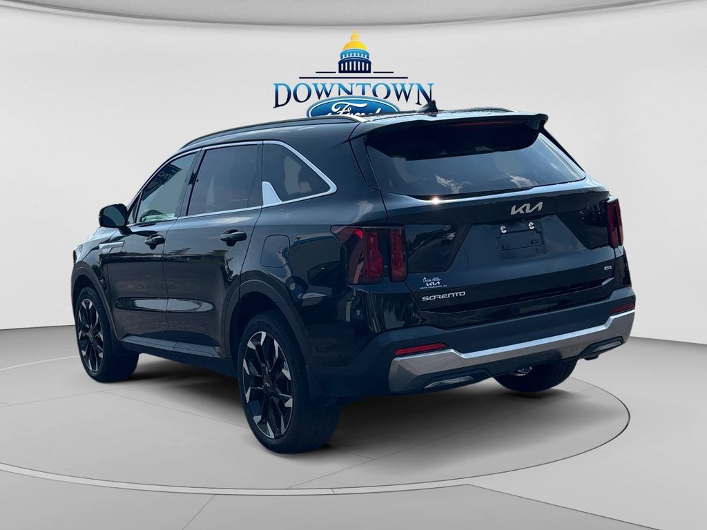 Used 2025 Kia Sorento EX w/ Panoramic Sunroof Package AWD/4WD image 5