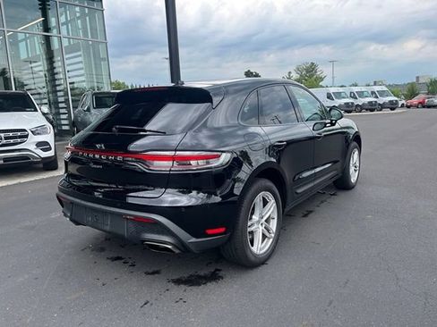 Used 2024 Porsche Macan AWD/4WD image 6