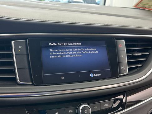 Used 2024 Buick Enclave Essence w/ Experience Buick Package FWD image 21