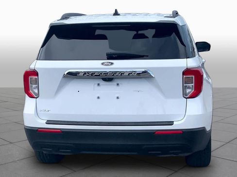 Used 2022 Ford Explorer XLT RWD image 5