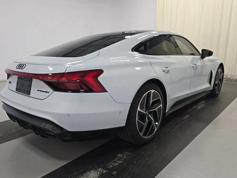Used 2023 Audi RS e-tron GT w/ Carbon Performance Package AWD/4WD image 6