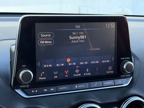 Used 2020 Nissan Sentra SR w/ Premium Package image 13