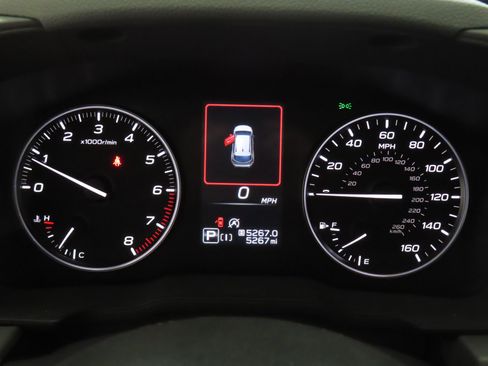 Used 2025 Subaru Crosstrek 2.5i Limited w/ Crosstrek Mirror Package image 14