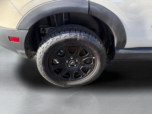 Used 2025 Ford Bronco Sport Badlands AWD/4WD image 29