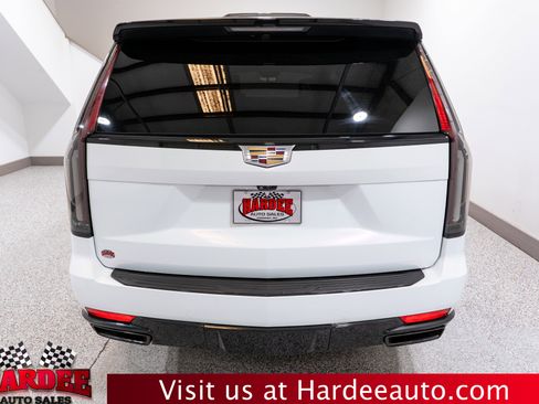 Used 2021 Cadillac Escalade ESV Sport Platinum AWD/4WD image 4