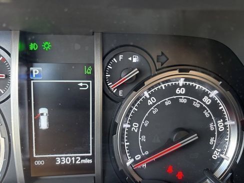 Used 2023 Toyota 4Runner TRD Off-Road Premium image 9