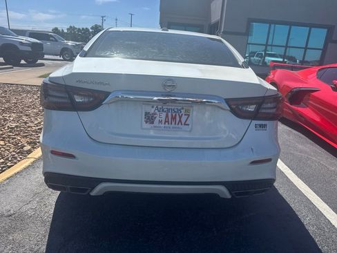 Used 2019 Nissan Maxima 3.5 S w/ Floor Mat Group FWD image 5