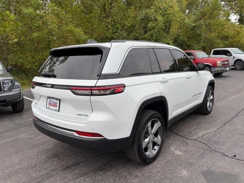 Used 2022 Jeep Grand Cherokee Limited image 3