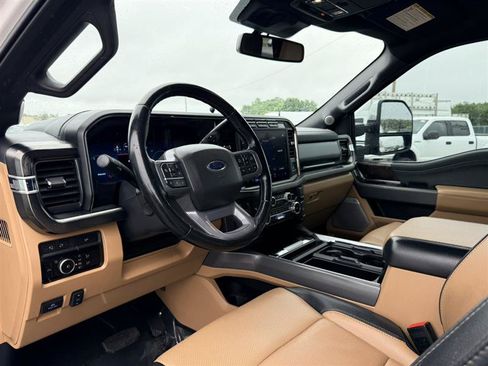 Used 2023 Ford F350 Lariat w/ Lariat Ultimate Package AWD/4WD image 31
