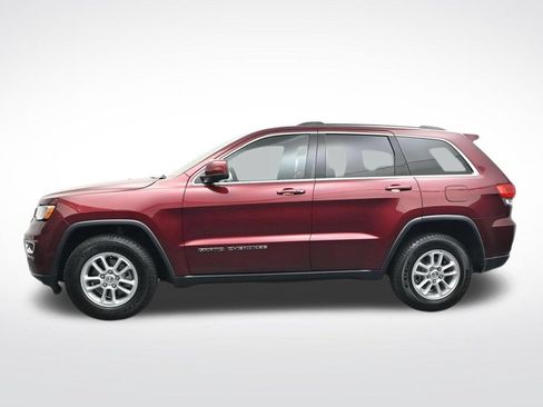 Used 2018 Jeep Grand Cherokee Laredo RWD image 4