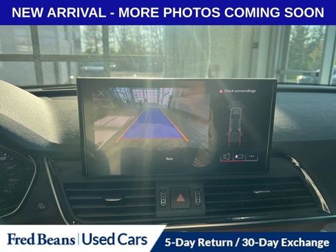Used 2023 Audi Q5 2.0T Premium w/ Convenience Package image 12