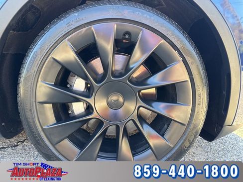 Used 2021 Tesla Model Y Long Range image 19