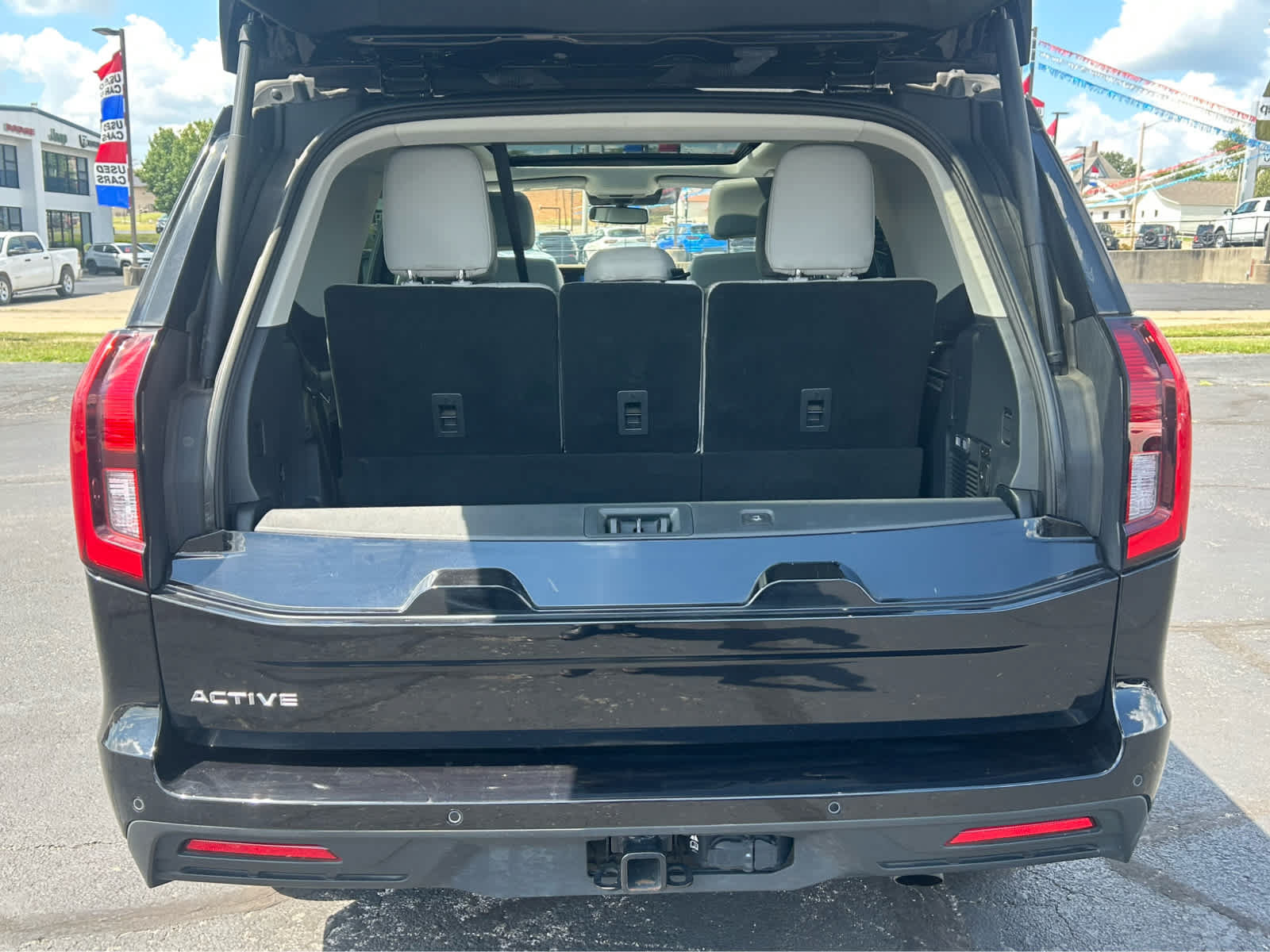 Certified 2025 Ford Expedition Active AWD/4WD image 7