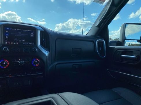 Used 2022 Chevrolet Silverado 3500 LTZ image 19