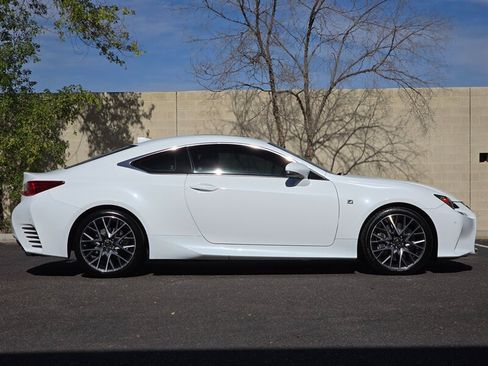 Used 2016 Lexus RC 200t RWD image 11