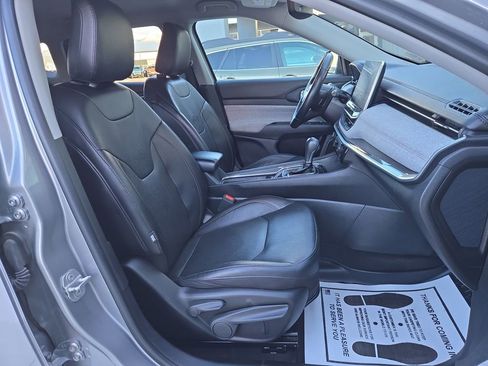 Used 2022 Jeep Compass Latitude image 17