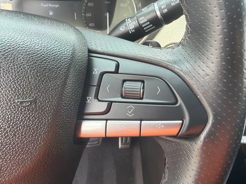 Used 2023 Cadillac XT4 Sport FWD image 25