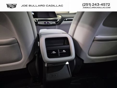 New 2026 Cadillac Lyriq Sport w/ LPO, Floor Liner Package AWD/4WD image 18