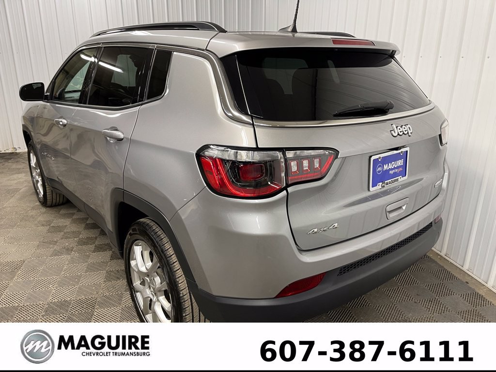 Used 2022 Jeep Compass 4WD image 5