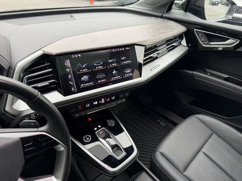 Used 2023 Audi Q4 e-tron Premium Plus w/ Premium Plus AWD/4WD image 21