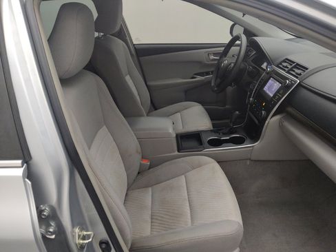 Used 2015 Toyota Camry LE FWD image 21