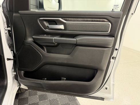 Used 2022 RAM 1500 Big Horn AWD/4WD image 36