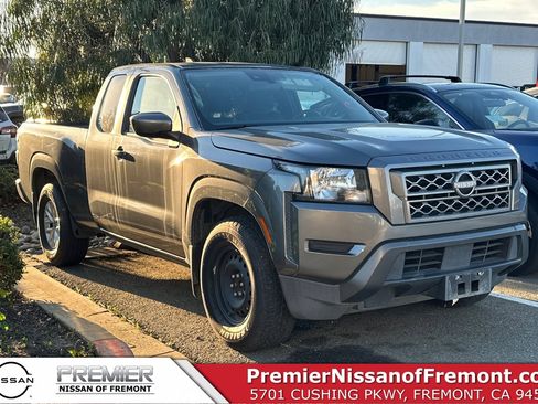 Certified 2024 Nissan Frontier SV w/ Technology Package image 1