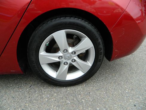 Used 2013 Hyundai Elantra GLS FWD image 22