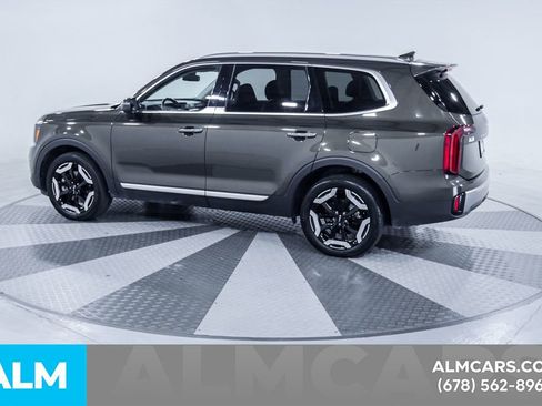 Used 2025 Kia Telluride S FWD image 5