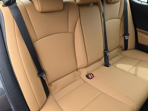 Certified 2025 Lexus ES 350 w/ Premium Package image 6